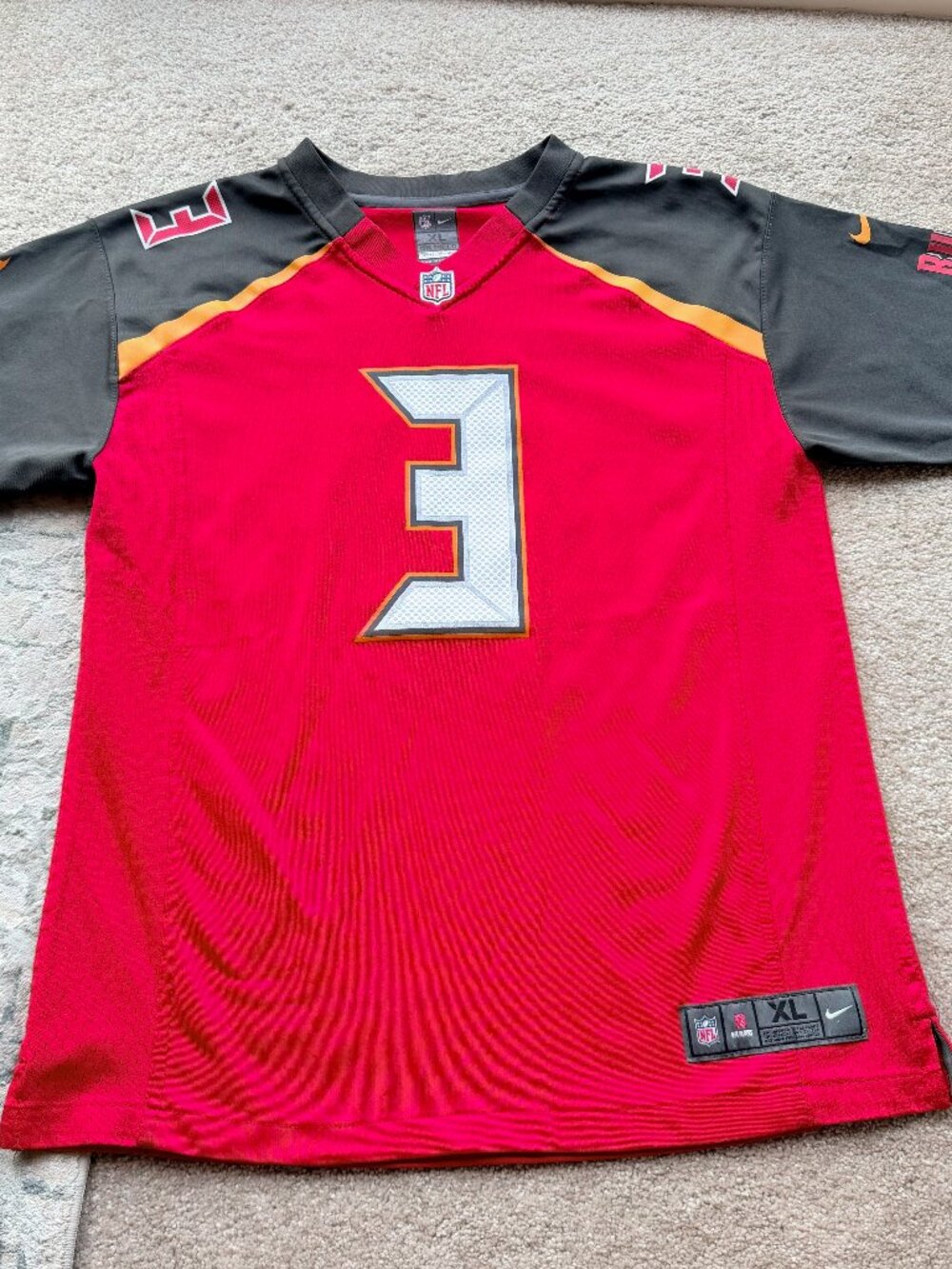 Nike Tampa Bay Buccaneers Jameis Winston #3 Youth Jersey - Size XL
